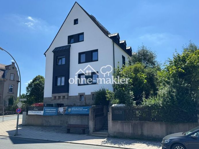 Erstbezug - Sanierte 3-Zimmer DG Wohnung mit Panoramablick – फोटो 1