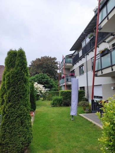 80m² Wohnung in Kleve-Materborn Wohnraum Klimatisiert – Blick auf Balkon der Wohnung