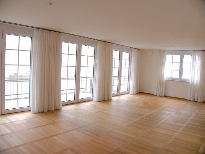 Exclusive 3-Zimmer-Etagenwohnung in Bestlage - Komfortabel, barrierefrei, Lift & ideal für Paare – Wohnzimmer 2