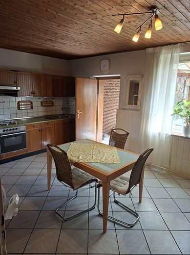 Einfamilienhaus mit viel Platz samt Garten in Emmerich am Rhein – Foto 5