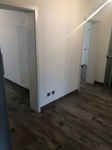 Sanierte 3 Zimmer Wohnung |  hochwertige EBK | Hannover Nordstadt nähe UNI – Foto 3