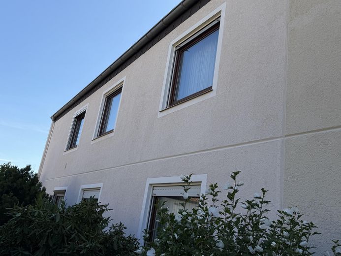 Twee-gezinswoning in een rustige woonomgeving – Haus von Außen