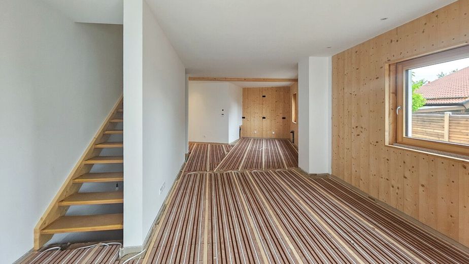Stadtvilla mit kleinem Garten - Neubau Massivholzhaus am Waldrand mit 180m² Wohnfläche – Nachhaltig gebaut