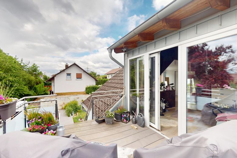 Renovated single-family home + self-contained apartment Roetgen – Terrasse DG