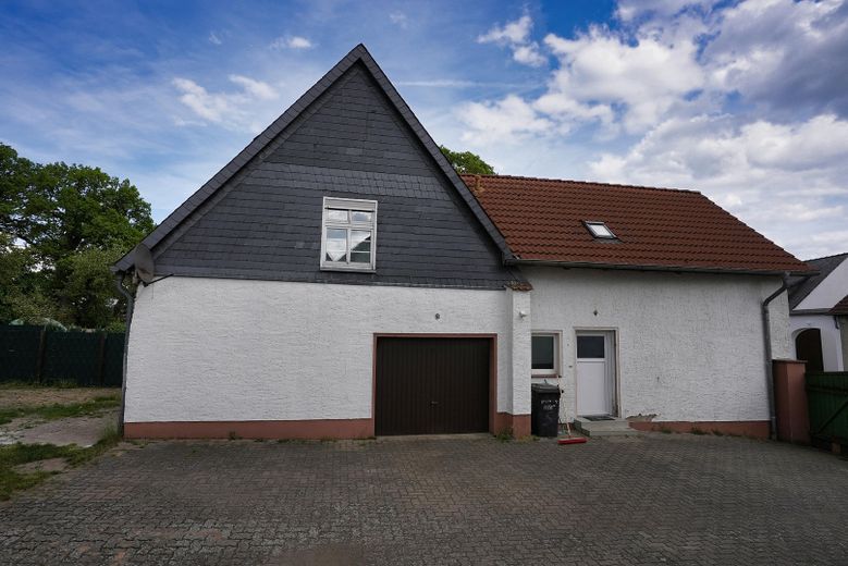 Diesdorf - Dreamy 4-room house with garage and garden available for rent immediately – Photo 2