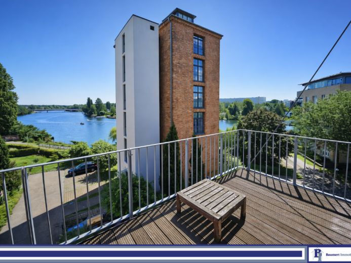 Wohnen am Wasser: Exklusive Loftwohnung mit Spreeblick, Kaminflair & 2 Tiefgaragenstellplätzen – Foto 1