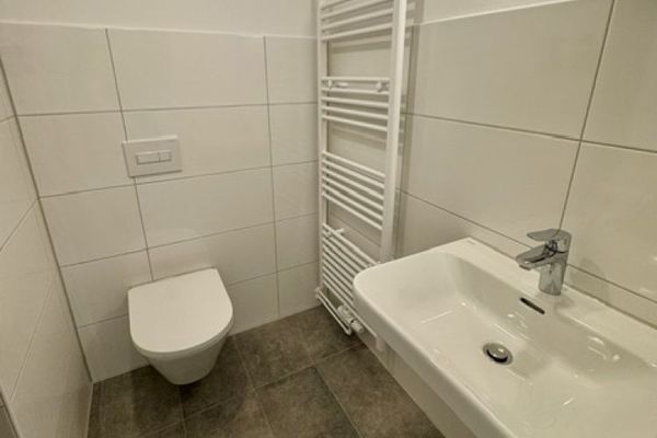Erstbezug nach Sanierung - 2 Zimmer Wohnung mit Balkon!