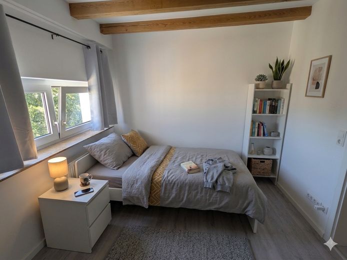 First occupancy after complete renovation: Modern shared apartment rooms (all-inclusive 550€) – individually or as a group of 4 – WG-Zimmer(Einrichtungsbsp.KI)