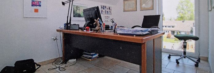 Arbeits- oder Kinderzimmer