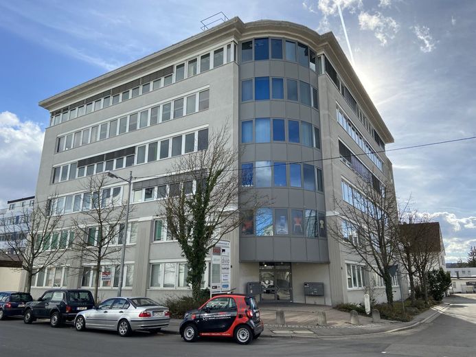 Moderne und individuelle  Gewerbefläche/Bürofläche mit perfekter Anbindung – IMG_1911