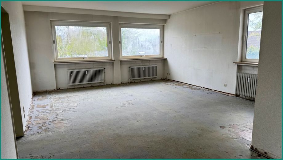 2-ZIMMER-EIGENTUMSWOHNUNG IN GUTER LAGE AM STADTZENTRUM VON RADEVORMWALD, PROVISIONSFREI ! – Großer Wohn-Essbereich mit...