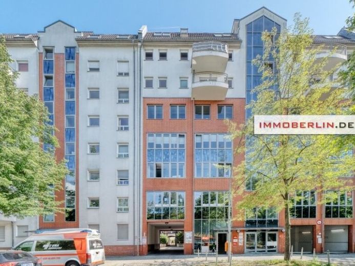 IMMOBERLIN.DE - Wunderbare Wohnung mit Sonnenloggia/-terrasse & Tiefgaragenplatz in ruhiger Citylage – Foto 1