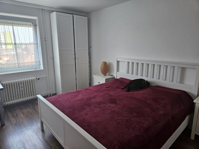 familienfreundliche 3-Zi-Whg in ruhiger, verkehrsgünstiger Lage in Empelde von Privat – Schlafzimmer