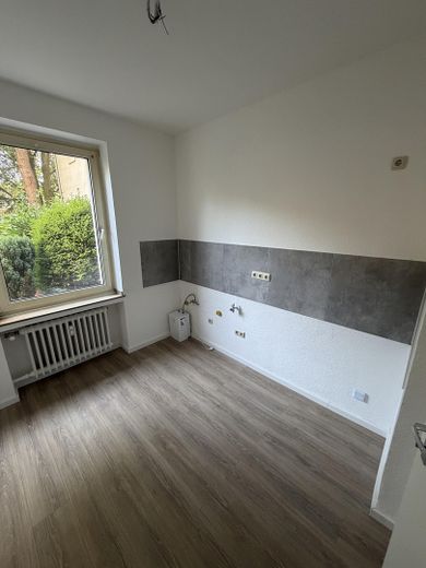 Frisch kernsanierte 2-Zimmer-Wohnung in Krefeld – moderne Ausstattung – Küche