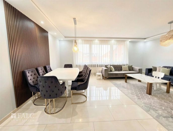 Wohn- und Geschäftshaus im schönen Overath – Wohnzimmer 1.OG