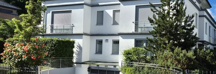Apartamento de lujo, en el centro de Timmendorfer Strand, 3 habitaciones, 123 m² con plaza de aparcamiento en garaje subterráneo – Ansicht Poststrasse