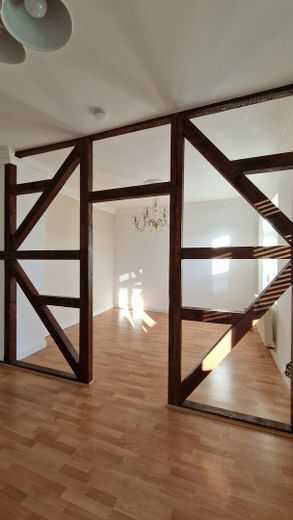 Wie ein eigenes Haus: 162,5 m² | 6 Zimmer | 600 m² Garten im Sondereigentum | 32 m² Dachterrasse – Wohnzimmer OG