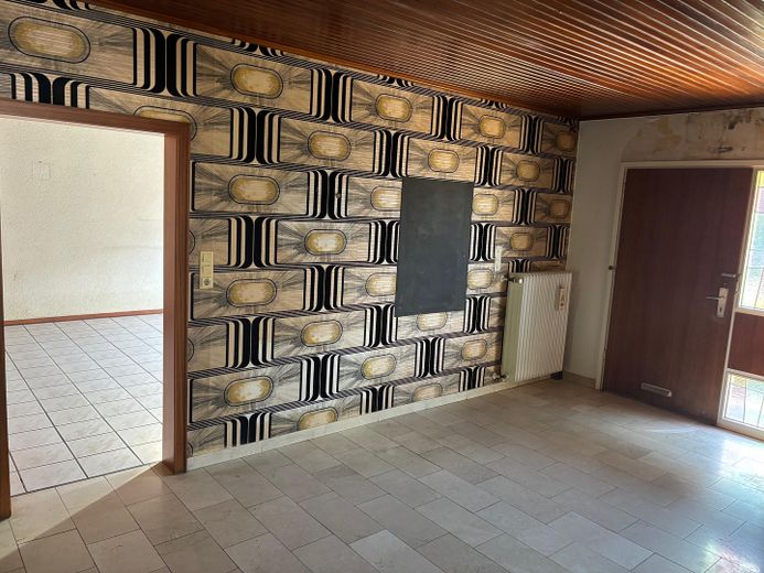 Bungalow mit großer Doppelgarage in ruhiger, zentraler Lage auf tollem Grundstück – Eingangsbereich