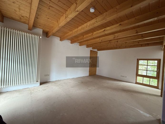 Außergewöhnliches Anwesen mit Wohnhaus, Maisonettewohnungen, Garagenhof und Entwicklungspotenzial – Bild 16