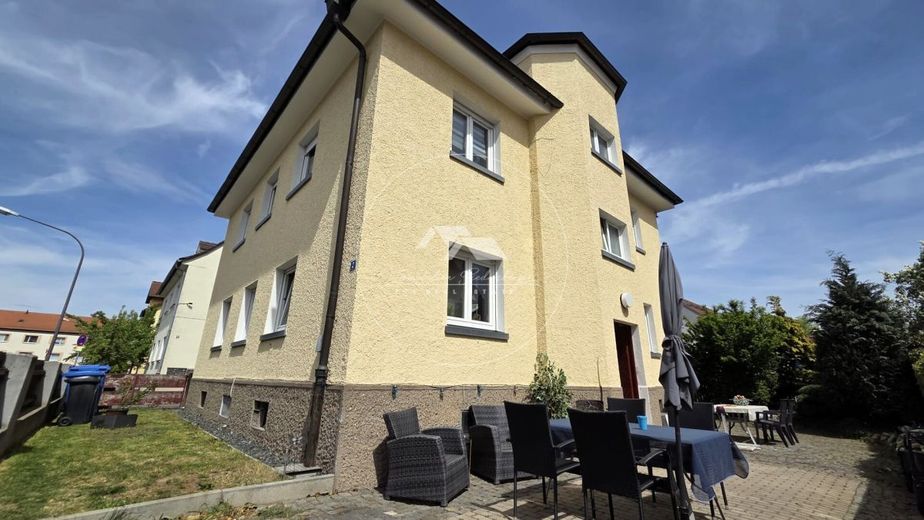 TOP Investment - mit Balkon &amp; Stellplatz! – Gemeinschaftshof