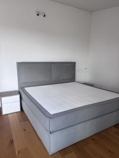 Exklusives Loft-Apartment mit Designküche, Klimaanlage, 2 Balkonen & Garage – 110 qm Wohnkomfort – Bequemer Schlafkomfort