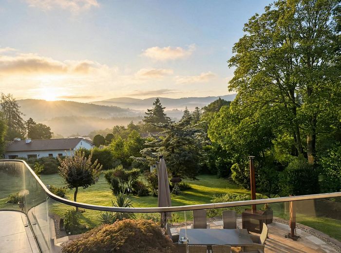 Architect-designed villa with a dream view in a prime location in Hof – Blick vom Schlafzimmer
