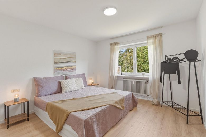 Sofort bezugsfrei: Helle 2,5-Zimmer-Wohnung in Ulm-Wiblingen – Schlafzimmer