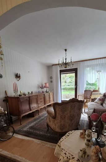 Dom szeregowy w Bad Gandersheim z pięknym ogrodem i piwnicą OD OSOBY PRYWATNEJ! – Wohnbereich zur Terrasse hin