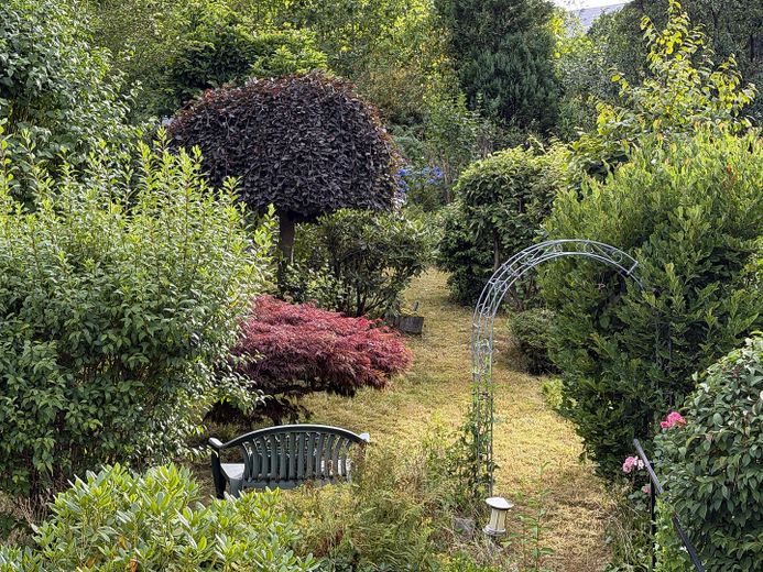 Wuppertal-Ronsdorf’ta müstakil sıra ev – Garten