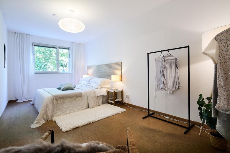 Highlight im Röthelheimpark - bezugsbereit, 4 Zimmer, großer Garten mit Pool – Schlafen