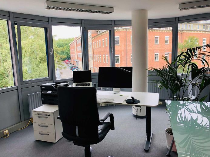 Büro 1