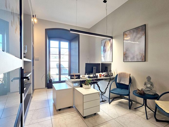 Büro mit Balkon