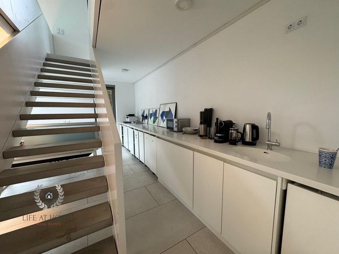 Neubau-Maisonette im Hinterhaus mit Ausbaupotenzial auf ca. 84 m² - flexible Nutzung &amp; 2 Zugänge – EG Küche