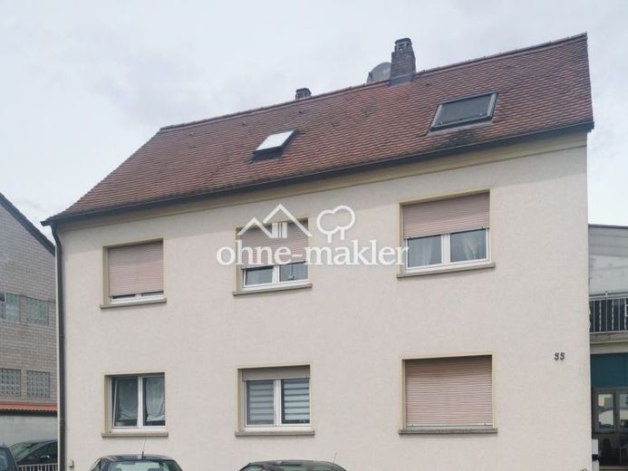 Mehrfamilienhaus in zentraler Lage – Foto 1