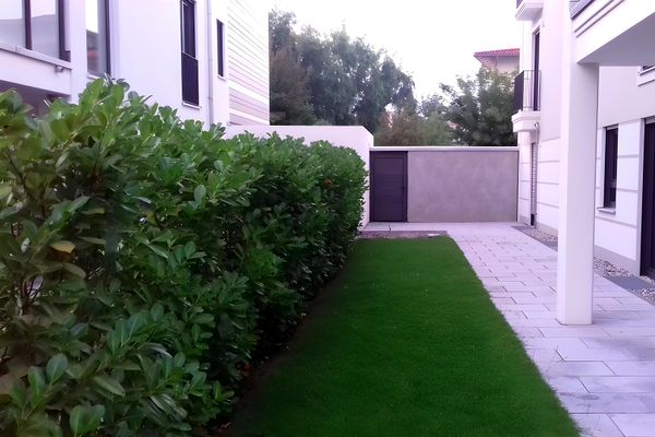 Appartamento con giardino di 3,5 locali, pari al nuovo e libero, ad Altmühldorf con vista sulla valle dell’Inn!
