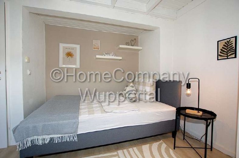 Charming city apartment with very good infrastructure and DSL Wi-Fi, near Helios Clinic Barmen – 4a68d84e3a622e5defabcfdcdb607a6cbce51ad4.jpg