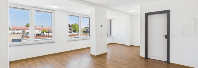 Espace de bureaux moderne dans un immeuble neuf – Baigné de lumière, représentatif et immédiatement disponible