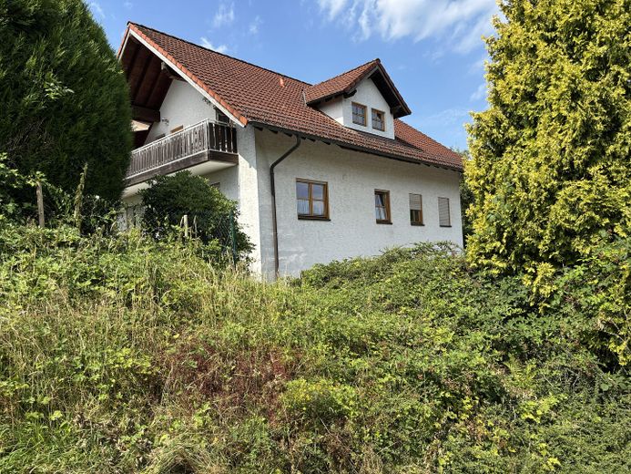 Versatile space wonder in a quiet prime location: your new home or a smart investment! – Ostseite