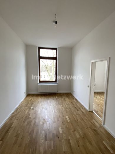 TOPANGEBOT***historisches Anlageobjekt in sehr zentraler Innenstadtlage***Rendite 5,30 % – Wohnzimmer 1