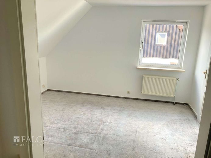 ***Ihr neues Zuhause: Einfamilienhaus mit Gartenidylle und viel Platz für die ganze Familie*** – Schlafzimmer