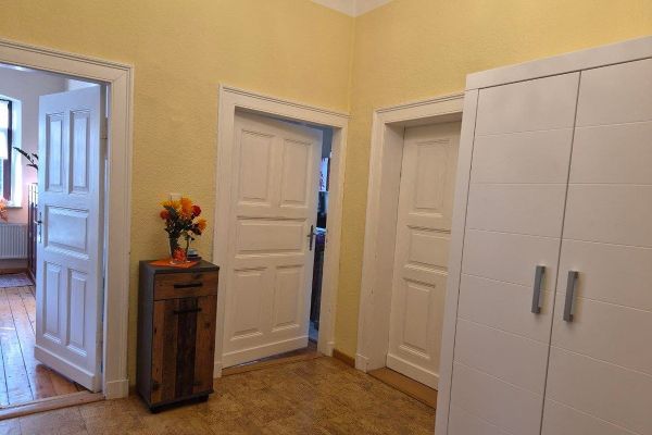 Sehr schöne 4 Zimmer Wohnung