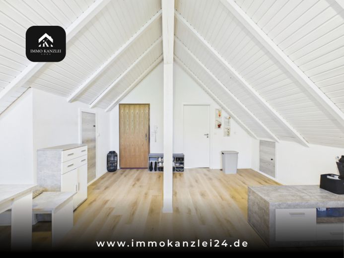2-Zimmer-Dachgeschosswohnung in Oberschopfheim – Renoviert, hell & mit Stellplatz! – Foto 1