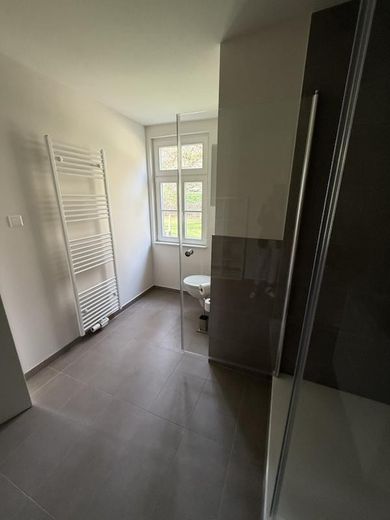 Neu renovierte und voll ausgestattete 2 Zimmerwohnung in traumhafter Lage Reutlingen Mittelstadt – Bad