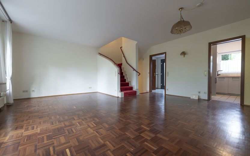 005.Wohnzimmer