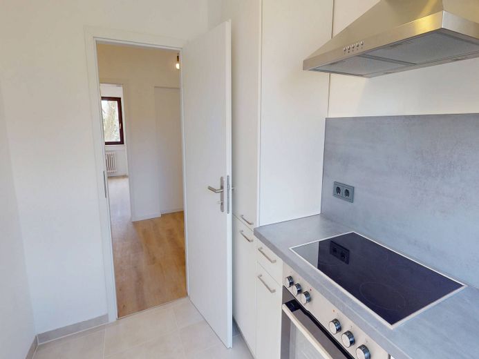 Ici, tout est parfait. | Appartement moderne à louer avec balcon et salle de bains neuve – Ansicht II: Küche