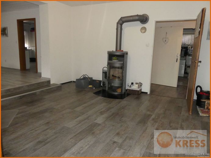2-Familienwohnhaus mit Balkon, Wintergarten und 2 Garagen in der Ortslage von Sinntal-Oberzell – Bild 15