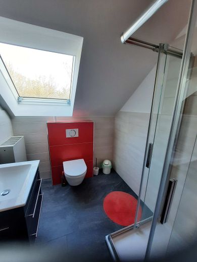 Ihr neues Zuhause im Südharz! – OG Neuwertiges Duschbad