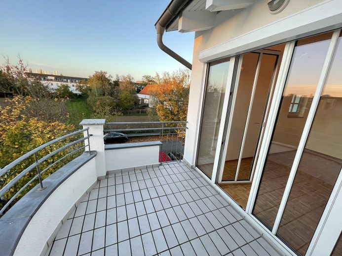Helle 2-Zimmer-Wohnung in Friedrichshofen ab 01.11 – Balkon