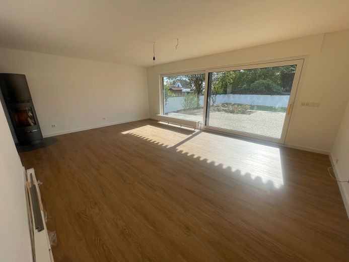 Hermosa casa unifamiliar - reformada integralmente - mucho espacio para toda la familia - ¡sin agente inmobiliario! – EG Wohnzimmer