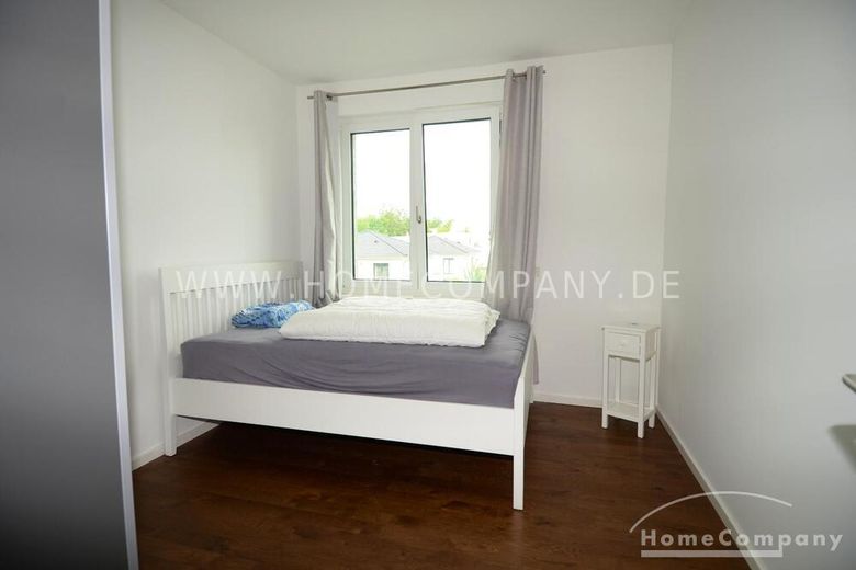 Exklusive, voll möblierte 4-Zimmer-Neubauwohnung mit Terrasse und Golfplatzblick in Berlin-Kladow – 0041b0f6fb7910a8704357393435934a221e26b2.jpg